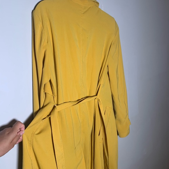 Kenneth Cole New York Waterfall Trench - Picture 2 of 12